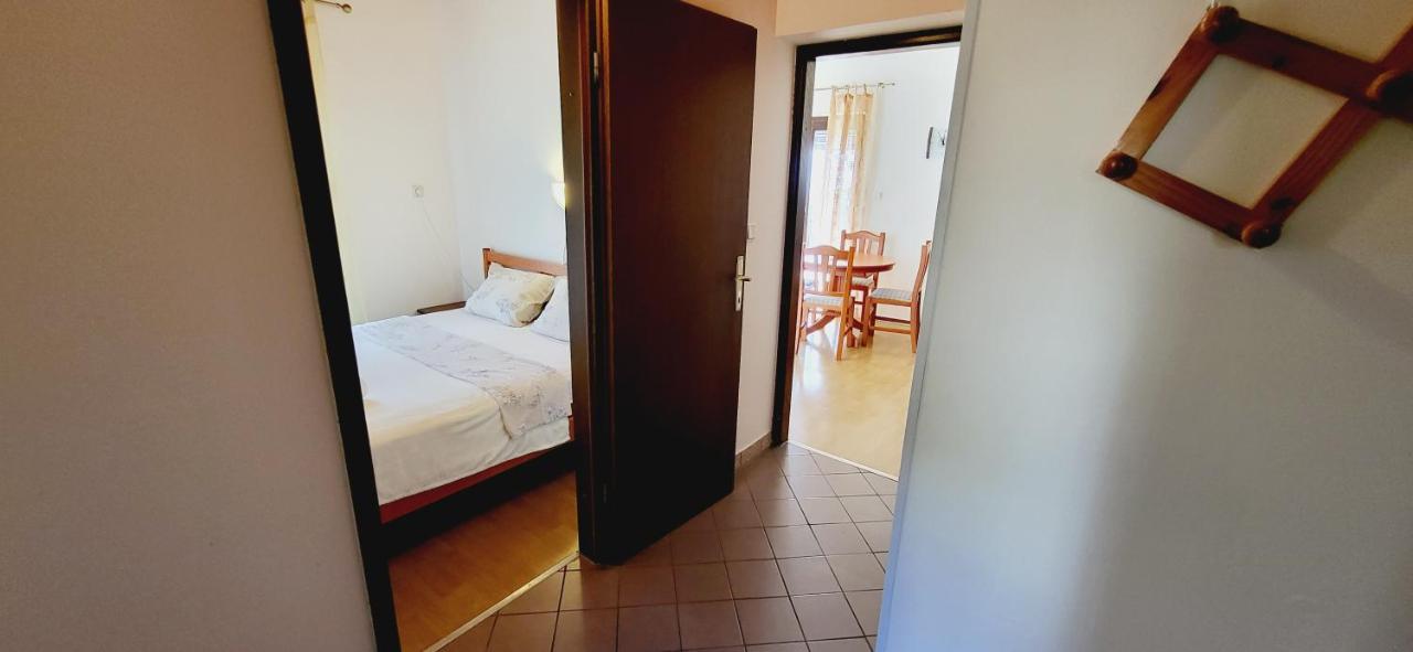 Apartments Italo By El-Pi Tours Njivice Extérieur photo