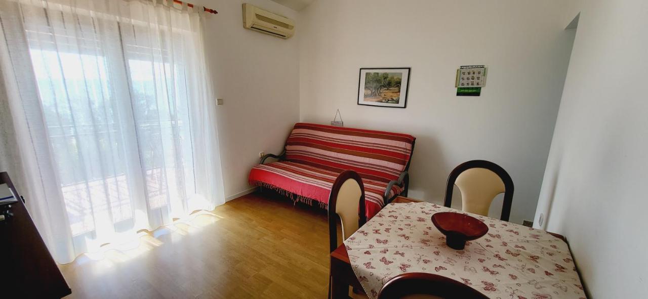 Apartments Italo By El-Pi Tours Njivice Extérieur photo